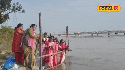 তিস্তা নদীতে তর্পণের ভিড়