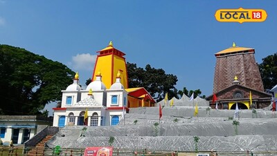 নজরকাড়া থিমের মণ্ডপগুলিকে কেন্দ্র করে দর্শকদের উন্মাদনা তুঙ্গে