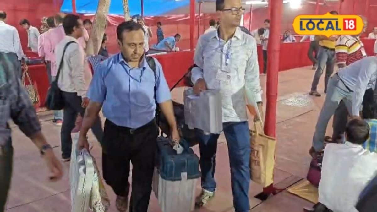 নন্দীগ্রাম ও রেজিনগরে ভোটগ্রহণ শুরু, কড়া নিরাপত্তায় লম্বা লাইন