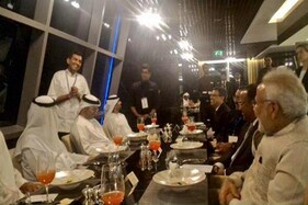 દુબઇમાં શેફ સંજીવ કપૂરે PMને પીરસ્યું ગુજરાતી ભોજન