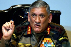 સેનાધ્યક્ષના નિવેદન પર ઓવૈસીએ કહ્યું- 'આર્મી ચીફે રાજકીય મુદ્દામાં ન પડવું જોઈએ'