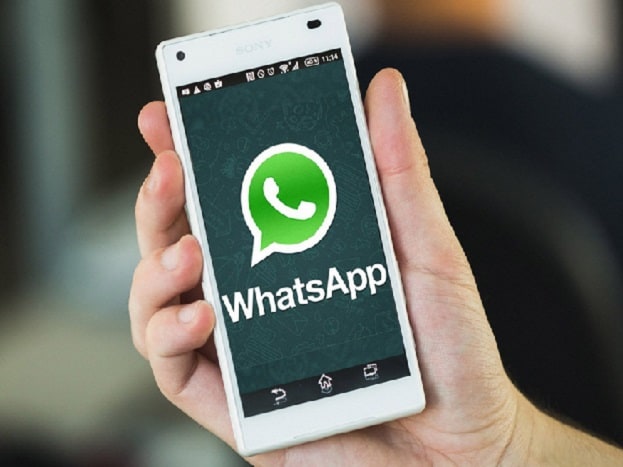 એક રિપોર્ટમાં ખુલાસો કરવામાં આવ્યો છે કે, WhatsApp પોતાના યૂઝર્સના ડેટા ફેસબુકને આપી રહ્યું છે. જોકે, હજુ આ વાતની પુષ્ટી નથી થઈ. રિપોર્ટમાં કહેવામાં આવ્યું છએ કે, WhatsApp પર લોકોનો પર્સનલ ડેટા ખતરામાં છે. WhatsApp યૂઝર્સની તમામ જાણકારી ફેસબુક કંપનીને આપી રહ્યું છે. એક રિપોર્ટમાં ખુલાસો કરવામાં આવ્યો છે કે, WhatsApp પોતાના યૂઝર્સના ડેટા ફેસબુકને આપી રહ્યું છે. જોકે, હજુ આ વાતની પુષ્ટી નથી થઈ. રિપોર્ટમાં કહેવામાં આવ્યું છએ કે, WhatsApp પર લોકોનો પર્સનલ ડેટા ખતરામાં છે. WhatsApp યૂઝર્સની તમામ જાણકારી ફેસબુક કંપનીને આપી રહ્યું છે.