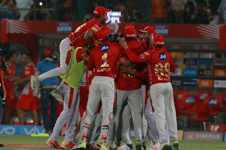 IPL 2018: લો સ્કોર છતાં કિંગ્સ ઈલેવન પંજાબે દિલ્હીને ચાર રને આપી માત IPL 2018: લો સ્કોર છતાં કિંગ્સ ઈલેવન પંજાબે દિલ્હીને ચાર રને આપી માત