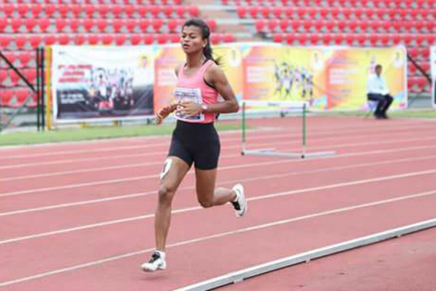 ભારતીય મહિલા ટીમે 4x400રિલેમાં ભારતને ગોલ્ડ મેડલ અપાવ્યો છે. આ ભારતનો 13મો ગોલ્ડ મેડલ છે. ગોલ્ડ મેડલ મેળવનાર ભારતની આ ટીમમાં હિમા દાસ, પુવામ્મા, અને વી કોરોથ અને ગુજરાતના ડાંગની સરિતા ગાયકવાડનો સમાવેશ થતો હતો. સરીતાનો જન્મ ડાંગમાં એક આદિવાસી પરિવારમાં થયો હતો. સરીતાને ડાંગ એક્સપ્રેસ તરીકે પણ ઓળખવામાં આવે છે. ભારતીય મહિલા ટીમે 4x400રિલેમાં ભારતને ગોલ્ડ મેડલ અપાવ્યો છે. આ ભારતનો 13મો ગોલ્ડ મેડલ છે. ગોલ્ડ મેડલ મેળવનાર ભારતની આ ટીમમાં હિમા દાસ, પુવામ્મા, અને વી કોરોથ અને ગુજરાતના ડાંગની સરિતા ગાયકવાડનો સમાવેશ થતો હતો. સરીતાનો જન્મ ડાંગમાં એક આદિવાસી પરિવારમાં થયો હતો. સરીતાને ડાંગ એક્સપ્રેસ તરીકે પણ ઓળખવામાં આવે છે.