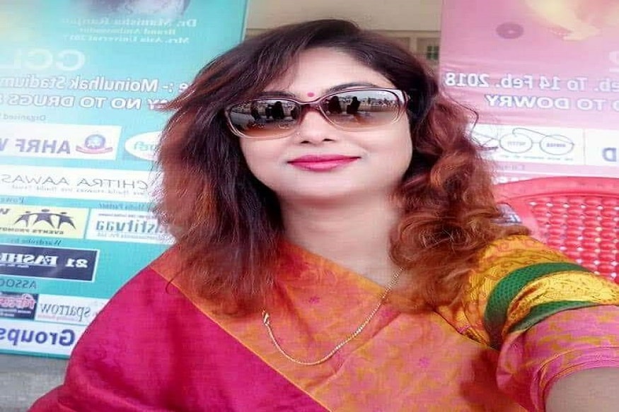 મનિષાની તસવીરો બિહારના શિક્ષામંત્રી કૃષ્ણાનંદન વર્મા, પીએચડી મંત્રી વિનોદ નારાયણ ઝા, પૂર્વ મંત્રી શ્યામ રજક (જેડયુ), પૂર્વ મંત્રી શિવચંન્દ્ર રામ (આરજેડી) અને આરજેડીના પ્રવક્તા મૃત્યુંજય તિવારીની ઝડપથી વાયરલ થઇ રહી છે. મનિષાની તસવીરો બિહારના શિક્ષામંત્રી કૃષ્ણાનંદન વર્મા, પીએચડી મંત્રી વિનોદ નારાયણ ઝા, પૂર્વ મંત્રી શ્યામ રજક (જેડયુ), પૂર્વ મંત્રી શિવચંન્દ્ર રામ (આરજેડી) અને આરજેડીના પ્રવક્તા મૃત્યુંજય તિવારીની ઝડપથી વાયરલ થઇ રહી છે.
