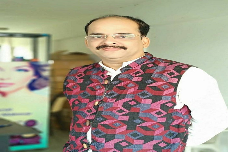 "મેંને ધંધેમે 6,00,000 રૂ કામાલ પેટે રૂપેય દિયે હે. કોઇભી આપસે હજાર રૂપિયા લેને કા હકદાર નહીં હૈ. જો આજ તક કા સંચય હૈ. ......... મેને શરાબ કભીભી શોખસે નહીં પી. " "મેંને ધંધેમે 6,00,000 રૂ કામાલ પેટે રૂપેય દિયે હે. કોઇભી આપસે હજાર રૂપિયા લેને કા હકદાર નહીં હૈ. જો આજ તક કા સંચય હૈ. ......... મેને શરાબ કભીભી શોખસે નહીં પી. "