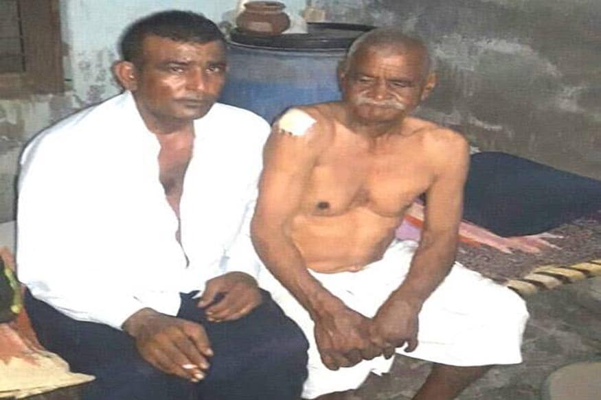 પોલીસ સામે લાકડી ઉઠાવવાનું પરિણામ પણ આ ખેડૂત નેતાએ ભોગવવું પડ્યું હતું. દિલ્હીના કિસાન ઘાટ જવાથી ખેડૂતોને રોકવાની સંપૂર્ણ કોશિશ કરી હતી. યુપી પોલીસે ગોળી ચલાવી હતી જે લાલૂરામના ડાબા ખભાને અડીને નીકળી ગઇ હતી. જોકે, ગોળી વાગવા છતાં લાલૂરામ રોકાયા ન્હોતા તેઓ લોહીથી લથપથ કિસાન ઘાટ પહોંચ્યા હતા. hindi.news18.com સાથે ખાસ વાતચીતમાં લાલૂરામ કહે છે કે "હું ડરવાનો નથી. કોઇ મને લાકડી મારશે તો હું પણ મારીશ. પહેલા એ પોલીસવાળાએ લાકડી મારી ત્યાર બાદ મે મારી. ત્યારબાદ તેમણે મને ગોળી મારી દીધી. આ પહેલા પણ ખેડૂત આંદોલનમાં મને ગોળી વાગી હતી. પરંતુ મને કોઇ ડર નથી. આપણે આમ પણ મરી રહ્યા છીએ." પોલીસ સામે લાકડી ઉઠાવવાનું પરિણામ પણ આ ખેડૂત નેતાએ ભોગવવું પડ્યું હતું. દિલ્હીના કિસાન ઘાટ જવાથી ખેડૂતોને રોકવાની સંપૂર્ણ કોશિશ કરી હતી. યુપી પોલીસે ગોળી ચલાવી હતી જે લાલૂરામના ડાબા ખભાને અડીને નીકળી ગઇ હતી. જોકે, ગોળી વાગવા છતાં લાલૂરામ રોકાયા ન્હોતા તેઓ લોહીથી લથપથ કિસાન ઘાટ પહોંચ્યા હતા. hindi.news18.com સાથે ખાસ વાતચીતમાં લાલૂરામ કહે છે કે "હું ડરવાનો નથી. કોઇ મને લાકડી મારશે તો હું પણ મારીશ. પહેલા એ પોલીસવાળાએ લાકડી મારી ત્યાર બાદ મે મારી. ત્યારબાદ તેમણે મને ગોળી મારી દીધી. આ પહેલા પણ ખેડૂત આંદોલનમાં મને ગોળી વાગી હતી. પરંતુ મને કોઇ ડર નથી. આપણે આમ પણ મરી રહ્યા છીએ."