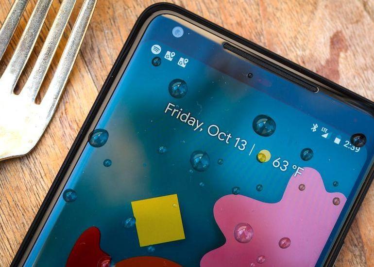 Google Pixel 3ના પ્રી ઓર્ડર શરૂ થઇ ગયા છે. આ ફોનના બેસ વેરિઅન્ટની કિંમત 799 ડોલર હશે. અમેરિકા સહિત કેટલાક બીજા માર્કેટ્સમાં આની રિટેલિંગ 18 ઓક્ટોબરથી શરૂ થશે. જ્યારે ભારતમાં Pixel 3, Pixel 3 XL નવેમ્બરની પહેલી તારીખે લોન્ચ થશે. Google Pixel 3ના પ્રી ઓર્ડર શરૂ થઇ ગયા છે. આ ફોનના બેસ વેરિઅન્ટની કિંમત 799 ડોલર હશે. અમેરિકા સહિત કેટલાક બીજા માર્કેટ્સમાં આની રિટેલિંગ 18 ઓક્ટોબરથી શરૂ થશે. જ્યારે ભારતમાં Pixel 3, Pixel 3 XL નવેમ્બરની પહેલી તારીખે લોન્ચ થશે.