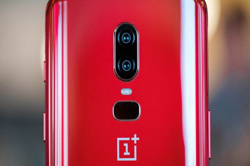 ચીનનો સ્માર્ટફોન બનાવનારી કંપની OnePlus નવાં ફોન લોન્ચ દરમિયાન દર વખતે પ્રમોશનલ કોન્ટેસ્ટને લઇને ચર્ચામાં રહે છે કંપનીએ લોન્ચ પહેલાં એક નવું કેમ્પેઇન unlock your speedરજૂ કર્યુ છે, જેમાં યૂઝર્સ આવનારા ફોન OnePlus6Tને ફ્રીમાં મેળવી શકાય છે. આ કેમ્પેઇનમાં યૂઝર્સે ઇનામ જીતવા માટે ફોનને સતત ટેપ કરવાનો રહેશે. ચીનનો સ્માર્ટફોન બનાવનારી કંપની OnePlus નવાં ફોન લોન્ચ દરમિયાન દર વખતે પ્રમોશનલ કોન્ટેસ્ટને લઇને ચર્ચામાં રહે છે કંપનીએ લોન્ચ પહેલાં એક નવું કેમ્પેઇન unlock your speedરજૂ કર્યુ છે, જેમાં યૂઝર્સ આવનારા ફોન OnePlus6Tને ફ્રીમાં મેળવી શકાય છે. આ કેમ્પેઇનમાં યૂઝર્સે ઇનામ જીતવા માટે ફોનને સતત ટેપ કરવાનો રહેશે.