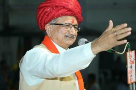 રાજ્યના કૅબિનેટ મંત્રી ચુડાસમાએ રામ મંદિરના નિર્માણ માટે 29 વર્ષથી રાખેલી માનતા પૂર્ણ થઈ! રાજ્યના કૅબિનેટ મંત્રી ચુડાસમાએ રામ મંદિરના નિર્માણ માટે 29 વર્ષથી રાખેલી માનતા પૂર્ણ થઈ!