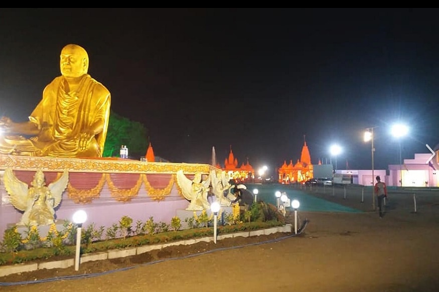 પ્રમુખ સ્વામી જન્મોત્સવનો પૂરો કાર્યક્રમ<br />તા. ૫-૧૨: પ્રાંત પૂજાદર્શન, સ્વામીનારાયણ નગર ઉદધાટન , રાત્રિ કાર્યક્રમ ઉદધાટન સભા, સંત પ્રવચન: પૂ. આદર્શજીવન સ્વામી સાહિત્ય સંગત: શ્રી ભીખુદાન ગઢવી<br />તા. ૬-૧૨: પ્રાંત પૂજાદર્શન , રાત્રિ કાર્યક્રમ વિરાટ મહિલા સંમેલન<br />તા. ૭-૧૨: પ્રાંત પૂજા દર્શન, રાત્રિ કાર્યક્રમ નૃત્યનાટિકા: સંત પરમ હિતકારી<br />તા. ૮-૧૨: પ્રાંત પૂજા દર્શન, રાત્રિ કાર્યક્રમ સંત પ્રવચન: પૂ. બ્રહ્મવિહારી સ્વામી, સહાયક સન્માન સમારોહ<br />તા. ૯-૧૨: પ્રાંત પ્રાંત પૂજા દર્શન, રાત્રિ કાર્યક્રમ સૂર સંગત: શ્રી કીર્તિદાન ગઢવી, શ્રી ઓસમાણ મીર<br />તા. ૧૦-૧૨: પ્રાત પૂજાદર્શન, શ્રી સ્વામીનારાયણ વિશ્ર્વશાંતિ મહાયજ્ઞ, રાત્રિ કાર્યક્રમ નૃત્યનાટિકા: રાજકોટ સત્સંગ ગાથા<br />તા. ૧૧-૧ર: પ્રાંત પૂજાદર્શન, શ્રી સ્વામીનારાયણ વિશ્ર્વશાંતિ મહાયજ્ઞ, રાત્રિ કાર્યક્રમ વચનામૃત દ્વિશતાબ્દી મહોત્સવ ઉદધોષ સમારોહ<br />તા. ૧૨-૧૨: પ્રાંત પૂજાદર્શન, શ્રી સ્વામીનારાયણ વિશ્ર્વશાંતિ મહાયજ્ઞ, રાત્રિ કાર્યક્રમ કીર્તન આરાધના<br />તા. ૧૩-૧૨: પ્રાંત પૂજાદર્શન, ભાગવતી દીક્ષા સમારોહ, રાત્રિ કાર્યક્રમ સંત પ્રવચન, પૂ. આનંદસ્વરુપ સ્વામી, હાસ્ય સંગત: શ્રી સાંઇરામ દવે, શ્રી સુખદેવભાઇ ધામેલીયા<br />તા. ૧૪-૧૨: પ્રાંત પૂજાદર્શન, રાજકોટ મંદિર દ્વિદશાબ્દી મહોત્સવ પાટોત્સવવિધિ તથા ઉત્તમોત્તમ મહાભિષેકવિધિ, રાત્રિ કાર્યક્રમ સંત પ્રવચન- પૂ. બ્રહ્મદર્શન સ્વામી, સાહિત્ય સંગત- શ્રી રાજભા ગઢવી<br />તા. ૧૫-૧૨: પ્રાંત: પૂજાદર્શન, રાત્રિ કાર્યક્રમ જન્મજયંતિ સમારોહ પ્રમુખ સ્વામી જન્મોત્સવનો પૂરો કાર્યક્રમ<br />તા. ૫-૧૨: પ્રાંત પૂજાદર્શન, સ્વામીનારાયણ નગર ઉદધાટન , રાત્રિ કાર્યક્રમ ઉદધાટન સભા, સંત પ્રવચન: પૂ. આદર્શજીવન સ્વામી સાહિત્ય સંગત: શ્રી ભીખુદાન ગઢવી<br />તા. ૬-૧૨: પ્રાંત પૂજાદર્શન , રાત્રિ કાર્યક્રમ વિરાટ મહિલા સંમેલન<br />તા. ૭-૧૨: પ્રાંત પૂજા દર્શન, રાત્રિ કાર્યક્રમ નૃત્યનાટિકા: સંત પરમ હિતકારી<br />તા. ૮-૧૨: પ્રાંત પૂજા દર્શન, રાત્રિ કાર્યક્રમ સંત પ્રવચન: પૂ. બ્રહ્મવિહારી સ્વામી, સહાયક સન્માન સમારોહ<br />તા. ૯-૧૨: પ્રાંત પ્રાંત પૂજા દર્શન, રાત્રિ કાર્યક્રમ સૂર સંગત: શ્રી કીર્તિદાન ગઢવી, શ્રી ઓસમાણ મીર<br />તા. ૧૦-૧૨: પ્રાત પૂજાદર્શન, શ્રી સ્વામીનારાયણ વિશ્ર્વશાંતિ મહાયજ્ઞ, રાત્રિ કાર્યક્રમ નૃત્યનાટિકા: રાજકોટ સત્સંગ ગાથા<br />તા. ૧૧-૧ર: પ્રાંત પૂજાદર્શન, શ્રી સ્વામીનારાયણ વિશ્ર્વશાંતિ મહાયજ્ઞ, રાત્રિ કાર્યક્રમ વચનામૃત દ્વિશતાબ્દી મહોત્સવ ઉદધોષ સમારોહ<br />તા. ૧૨-૧૨: પ્રાંત પૂજાદર્શન, શ્રી સ્વામીનારાયણ વિશ્ર્વશાંતિ મહાયજ્ઞ, રાત્રિ કાર્યક્રમ કીર્તન આરાધના<br />તા. ૧૩-૧૨: પ્રાંત પૂજાદર્શન, ભાગવતી દીક્ષા સમારોહ, રાત્રિ કાર્યક્રમ સંત પ્રવચન, પૂ. આનંદસ્વરુપ સ્વામી, હાસ્ય સંગત: શ્રી સાંઇરામ દવે, શ્રી સુખદેવભાઇ ધામેલીયા<br />તા. ૧૪-૧૨: પ્રાંત પૂજાદર્શન, રાજકોટ મંદિર દ્વિદશાબ્દી મહોત્સવ પાટોત્સવવિધિ તથા ઉત્તમોત્તમ મહાભિષેકવિધિ, રાત્રિ કાર્યક્રમ સંત પ્રવચન- પૂ. બ્રહ્મદર્શન સ્વામી, સાહિત્ય સંગત- શ્રી રાજભા ગઢવી<br />તા. ૧૫-૧૨: પ્રાંત: પૂજાદર્શન, રાત્રિ કાર્યક્રમ જન્મજયંતિ સમારોહ