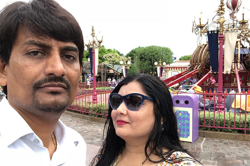 આજે અલ્પેશ ઠાકોરે તેની એકતા યાત્રાની સાથે સાથે લવ યાત્રા અંગે પણ દિલ ખોલીને વાત કરી હતી. તમને જાણીને કદાચ નવાઈ લાગશે પણ બહુજ રૂઢી ચુસ્ત સમાજમાંથી આવતા અલ્પેશ ઠાકોરે લવ મેરેજ કર્યા છે. આજે અલ્પેશ ઠાકોરે તેની એકતા યાત્રાની સાથે સાથે લવ યાત્રા અંગે પણ દિલ ખોલીને વાત કરી હતી. તમને જાણીને કદાચ નવાઈ લાગશે પણ બહુજ રૂઢી ચુસ્ત સમાજમાંથી આવતા અલ્પેશ ઠાકોરે લવ મેરેજ કર્યા છે.