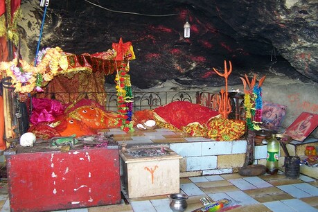 મણિકર્ણિકાની વીરતાને પણ ઝાંખી પાળે છે હિંગળાજ માતાનું શૌર્ય મણિકર્ણિકાની વીરતાને પણ ઝાંખી પાળે છે હિંગળાજ માતાનું શૌર્ય