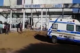 Video: ગાંધીનગરના દહેગામમાં કોલ્ડ સ્ટોરેજમાં બ્લાસ્ટથી 4 લોકોનાં મોત