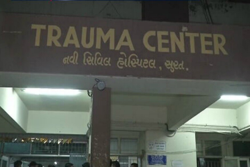 સુરતના હજીરા ખાતે ત્રણ વર્ષીય માસુમ બળકી ઉપર દુષ્કર્મ થયાની ઘટનાથી ચકચાર મચી ગઇ છે. માસુમને લોહીલુહાણ અને ઇજાગ્રસ્ત હાલતમાં સારવાર માટે સિવિલ હોસ્પિટલમાં ખસેડાઇ હતી. બનાવને પગલે શહેર પોલીસના ઉચ્ચ અધિકારી ઘટના સ્થળે દોડી આવ્યા હતા. (કિર્તેષ પટેલ, સુરત) સુરતના હજીરા ખાતે ત્રણ વર્ષીય માસુમ બળકી ઉપર દુષ્કર્મ થયાની ઘટનાથી ચકચાર મચી ગઇ છે. માસુમને લોહીલુહાણ અને ઇજાગ્રસ્ત હાલતમાં સારવાર માટે સિવિલ હોસ્પિટલમાં ખસેડાઇ હતી. બનાવને પગલે શહેર પોલીસના ઉચ્ચ અધિકારી ઘટના સ્થળે દોડી આવ્યા હતા. (કિર્તેષ પટેલ, સુરત)