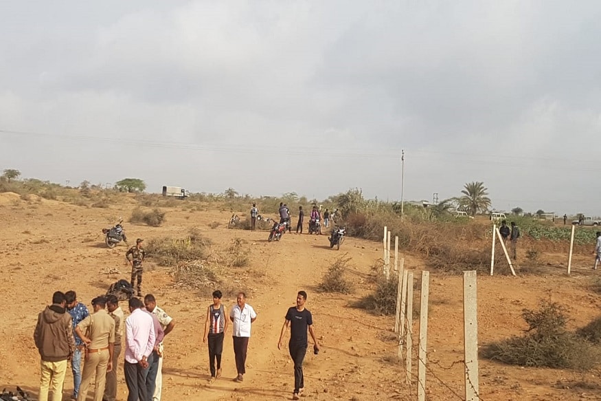 એર સ્ટ્રાઇક અંગે અમને પણ મીડિયા થકી જ માહિતી મળી છે. જોકે, ડિફેન્સ મિનિસ્ટ્રી સત્તાવાર માહિતી ન આપે ત્યાં સુધી આ અંગે નિવેદન ન આપી શકું. એર સ્ટ્રાઇક અંગે અમને પણ મીડિયા થકી જ માહિતી મળી છે. જોકે, ડિફેન્સ મિનિસ્ટ્રી સત્તાવાર માહિતી ન આપે ત્યાં સુધી આ અંગે નિવેદન ન આપી શકું.