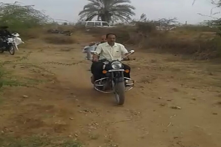 જેના પગલે તરત વાયુ સેના એલર્ટ થઇ હતી અને આ પાકિસ્તાની ડ્રોનને તોડી પાડ્યું હતું. ત્યારબાદ તમામ સુરક્ષા એજન્સીઓ એલર્ટ થઇ ગઇ છે. જેના પગલે તરત વાયુ સેના એલર્ટ થઇ હતી અને આ પાકિસ્તાની ડ્રોનને તોડી પાડ્યું હતું. ત્યારબાદ તમામ સુરક્ષા એજન્સીઓ એલર્ટ થઇ ગઇ છે.