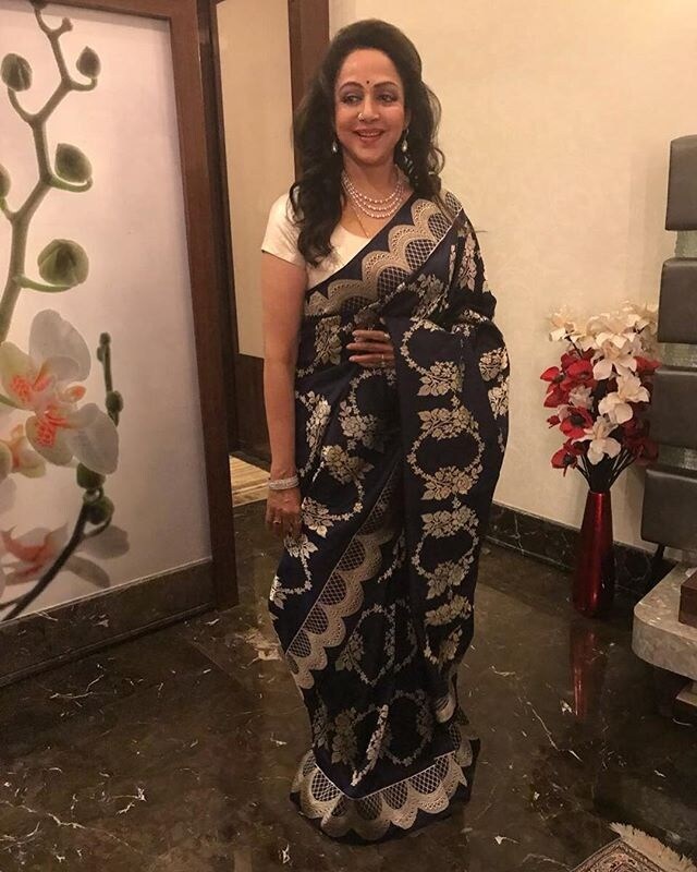 વર્ષ 2014માં હેમા માલિની અને ધરમેન્દ્રની સંપત્તિ 178 કરોડ રૂપિયા હતી. જેમાં હેમા માલિનીની પ્રોપર્ટી 66 કરોડ રૂપિયા હતી. વર્ષ 2014માં હેમા માલિની અને ધરમેન્દ્રની સંપત્તિ 178 કરોડ રૂપિયા હતી. જેમાં હેમા માલિનીની પ્રોપર્ટી 66 કરોડ રૂપિયા હતી.