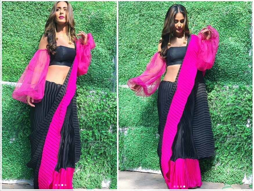 ટીવી એક્ટ્રેસ હિના ખાન તેનાં શો કસોટી જિંદગી કેને કારણે ચર્ચામાં છે. હાલમાં કોમોલિકાએ ઇન્સ્ટાગ્રામ પર સાડીમાં ખાસ તસવીરો શેર કરી છે. ટીવી એક્ટ્રેસ હિના ખાન તેનાં શો કસોટી જિંદગી કેને કારણે ચર્ચામાં છે. હાલમાં કોમોલિકાએ ઇન્સ્ટાગ્રામ પર સાડીમાં ખાસ તસવીરો શેર કરી છે.