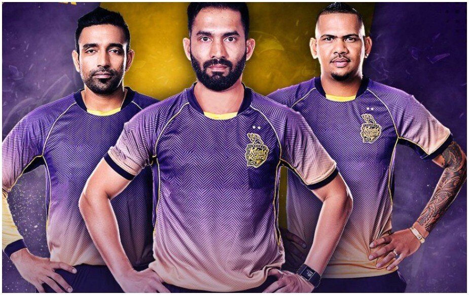 આઇપીએલ 2018 માટે ટીમ બનાવવા દરમિયાન કોલકાતા નાઇટ રાઇડર્સને બે વખત ટાઇટલ અપાવનાર ગૌતમ ગંભીરને રિટેન ના કરીને બધાને આશ્ચર્યચકિત કરી દીધા હતા. આ પછી મેનેજમેન્ટે દિનેશ કાર્તિક ઉપર મોટા દાવ ખેલ્યો હતો. જે ઘણા અંશે યોગ્ય સાબિત થયો હતો. ટીમ ગત સિઝનમાં ત્રીજા સ્થાને રહી હતી. આ વખતે પ્રશંસકોને ટીમ ચેમ્પિયન બને તેવી આશા છે. આઇપીએલ 2018 માટે ટીમ બનાવવા દરમિયાન કોલકાતા નાઇટ રાઇડર્સને બે વખત ટાઇટલ અપાવનાર ગૌતમ ગંભીરને રિટેન ના કરીને બધાને આશ્ચર્યચકિત કરી દીધા હતા. આ પછી મેનેજમેન્ટે દિનેશ કાર્તિક ઉપર મોટા દાવ ખેલ્યો હતો. જે ઘણા અંશે યોગ્ય સાબિત થયો હતો. ટીમ ગત સિઝનમાં ત્રીજા સ્થાને રહી હતી. આ વખતે પ્રશંસકોને ટીમ ચેમ્પિયન બને તેવી આશા છે.