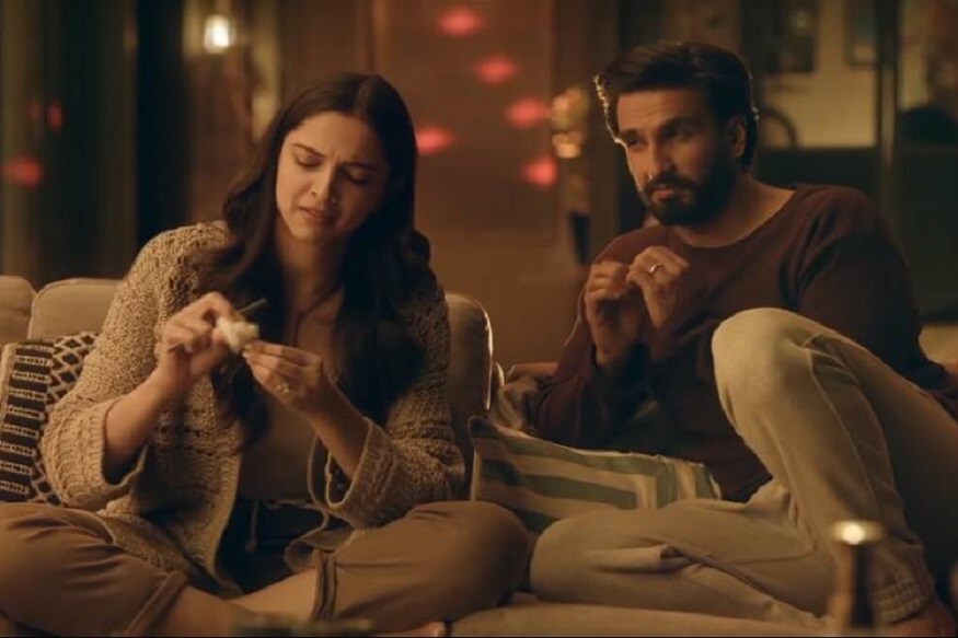 એટલું જ નહીં આ કાળઝાળ ગરમીમાં આપ ઘરમાં દીપિકા અને રણવીરની જ એડવર્ટાઇઝમેન્ટ વાળું ફાઇવ સ્ટાર AC કે પછી લેટેસ્ટ ડબલ ડોર વાળા ફ્રિજ પણ ખરીદી શકો છો. હવે આ રકમ જ એટલી મોટી છે કે તેને કેમ વાપરવી તેનો જવાબ તો દરેક વ્યક્તિ પાસે અલગ અલગ જ હશે. એટલું જ નહીં આ કાળઝાળ ગરમીમાં આપ ઘરમાં દીપિકા અને રણવીરની જ એડવર્ટાઇઝમેન્ટ વાળું ફાઇવ સ્ટાર AC કે પછી લેટેસ્ટ ડબલ ડોર વાળા ફ્રિજ પણ ખરીદી શકો છો. હવે આ રકમ જ એટલી મોટી છે કે તેને કેમ વાપરવી તેનો જવાબ તો દરેક વ્યક્તિ પાસે અલગ અલગ જ હશે.