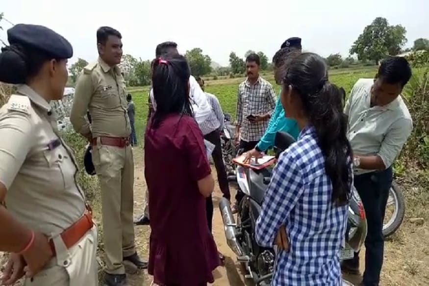 ભવાનજી ઉર્ફે ભલાજીને બે બહેનો છે તેમની માતાનું વર્ષો પહેલા અવસાન થઇ ગયું હતું અને તેમની કાકી કે જે માસી પણ થાય છે. તેમણે ત્રણેયને મોટા કર્યા હતા અને ભવાનજીના પિતા દીકરીના ઘેર રહે છે. દોઢેક માસ અગાઉ ભવાનજી ઉર્ફે ભલાજી ભીખાજી તેના કાકાના દીકરા રણજીત ઉર્ફે મિતેશ રામાજી ચૌહાણ સાથે જમવા બેઠા હતા. તે દરમિયાન રાત્રે સાડા નવેક વાગ્યે બંને વચ્ચે ઝઘડો થયો હતો. અને મિતેશ રામાજી ચૌહાણે ભવાનજીને મોતને ઘાટ ઉતાર્યા હતા. ભવાનજી ઉર્ફે ભલાજીને બે બહેનો છે તેમની માતાનું વર્ષો પહેલા અવસાન થઇ ગયું હતું અને તેમની કાકી કે જે માસી પણ થાય છે. તેમણે ત્રણેયને મોટા કર્યા હતા અને ભવાનજીના પિતા દીકરીના ઘેર રહે છે. દોઢેક માસ અગાઉ ભવાનજી ઉર્ફે ભલાજી ભીખાજી તેના કાકાના દીકરા રણજીત ઉર્ફે મિતેશ રામાજી ચૌહાણ સાથે જમવા બેઠા હતા. તે દરમિયાન રાત્રે સાડા નવેક વાગ્યે બંને વચ્ચે ઝઘડો થયો હતો. અને મિતેશ રામાજી ચૌહાણે ભવાનજીને મોતને ઘાટ ઉતાર્યા હતા.