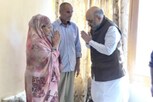 શહીદ SHOના પરિવારને મળ્યા અમિત શાહ, કહ્યું અરશદ ખાન પર દેશને ગર્વ