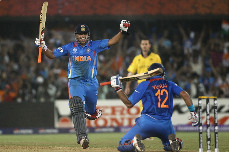 2011 વર્લ્ડ કપ : આ વર્લ્ડ કપનાં ક્વાર્ટર ફાઇનલમાં ભારત અન ઓસ્ટ્રેલિયા વચ્ચે મેચ થઇ હતી. ટીમ ઇન્ડિયાએ 5 વિકેટથી ઓસ્ટ્રેલિયાને હરાવીને સેમિફાઇનલમાં જગ્યા બનાવી હતી. આ પછી ટીમ ઇન્ડિયા શ્રીલંકાને હરાવીને ચેમ્પિયન બની હતી. (તસવીર : BCCI) 2011 વર્લ્ડ કપ : આ વર્લ્ડ કપનાં ક્વાર્ટર ફાઇનલમાં ભારત અન ઓસ્ટ્રેલિયા વચ્ચે મેચ થઇ હતી. ટીમ ઇન્ડિયાએ 5 વિકેટથી ઓસ્ટ્રેલિયાને હરાવીને સેમિફાઇનલમાં જગ્યા બનાવી હતી. આ પછી ટીમ ઇન્ડિયા શ્રીલંકાને હરાવીને ચેમ્પિયન બની હતી. (તસવીર : BCCI)