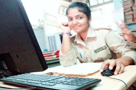 હૃદયદ્રાવક સુસાઇડ નોટ લખી આપઘાત કરી લેનાર કોન્સ્ટેબલના કેસમાં ગુનો દાખલ હૃદયદ્રાવક સુસાઇડ નોટ લખી આપઘાત કરી લેનાર કોન્સ્ટેબલના કેસમાં ગુનો દાખલ