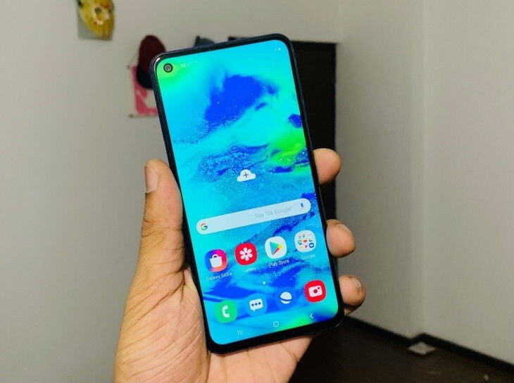 ગેલેક્સી M40નાં કેમેરાની વાત કરીએ તો તેમાં 32+5+8 મેગાપિક્સેલનાં ત્રણ રિઅર કેમેરા સેટઅપ આપ્યું છે. 8 મેગાપિક્સેલનો વાઈડ એન્ગલ અને 5 મેગાપિક્સેલનો ડેપ્થ સેન્સર આપ્યો છે. ગેલેક્સી M40નાં કેમેરાની વાત કરીએ તો તેમાં 32+5+8 મેગાપિક્સેલનાં ત્રણ રિઅર કેમેરા સેટઅપ આપ્યું છે. 8 મેગાપિક્સેલનો વાઈડ એન્ગલ અને 5 મેગાપિક્સેલનો ડેપ્થ સેન્સર આપ્યો છે.