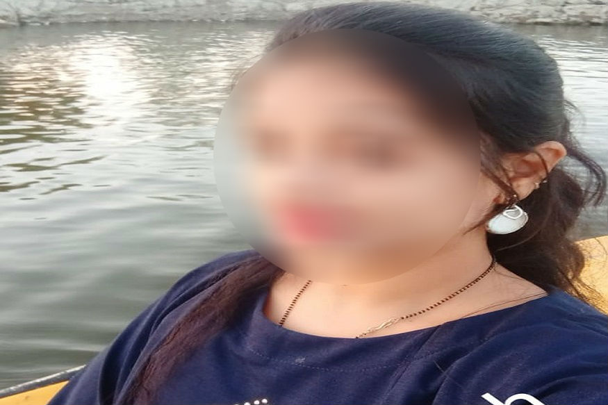 ઘટનાને પગલે દેકારો મચી જતાં લોકો ભેગા થઇ ગયા હતાં અને બંનેની આગ બુઝાવી હતી. ૧૦૮ને જાણ કરવામાં આવતાં બંનેને સિવિલ હોસ્પિટલમાં ખસેડાયા હતાં. અહિ એકતાએ પોતાને કાકીજી સાસુ રાધાબેનની દિકરી કવિતાના પતિ ચેતન પલાણ એટલે કે પોતાના નણદોયાએ પેટ્રોલ છાંટી સળગાવ્યાનું જણાવતાં તે મુજબની એન્ટ્રી ગાંધીગ્રામ પોલીસને જાણ કરી હતી. એકતાબેન (પૂજાબેન)એ જણાવ્યું હતું કે તેના નણંદ કવિતાબેને ચેતન પલાણ સાથે પ્રેમલગ્ન કર્યા છે. તેને સંતાન નથી. પોતાના લગ્ન ચાર વર્ષ પહેલા હિતેષ મોટવાણી સાથે થયા છે અને હાલમાં પેટમાં પાંચ માસનો ગર્ભ છે. રાધાબેન દુધવાળા પતિ હિતેષના સગા કાકી થાય છે. પતિ હિતેષ કુરીયરનું કામ કરે છે. ઘટનાને પગલે દેકારો મચી જતાં લોકો ભેગા થઇ ગયા હતાં અને બંનેની આગ બુઝાવી હતી. ૧૦૮ને જાણ કરવામાં આવતાં બંનેને સિવિલ હોસ્પિટલમાં ખસેડાયા હતાં. અહિ એકતાએ પોતાને કાકીજી સાસુ રાધાબેનની દિકરી કવિતાના પતિ ચેતન પલાણ એટલે કે પોતાના નણદોયાએ પેટ્રોલ છાંટી સળગાવ્યાનું જણાવતાં તે મુજબની એન્ટ્રી ગાંધીગ્રામ પોલીસને જાણ કરી હતી. એકતાબેન (પૂજાબેન)એ જણાવ્યું હતું કે તેના નણંદ કવિતાબેને ચેતન પલાણ સાથે પ્રેમલગ્ન કર્યા છે. તેને સંતાન નથી. પોતાના લગ્ન ચાર વર્ષ પહેલા હિતેષ મોટવાણી સાથે થયા છે અને હાલમાં પેટમાં પાંચ માસનો ગર્ભ છે. રાધાબેન દુધવાળા પતિ હિતેષના સગા કાકી થાય છે. પતિ હિતેષ કુરીયરનું કામ કરે છે.