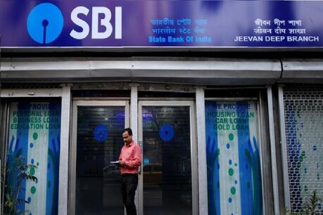 SBI Recruitment 2019: 500 જગ્યા માટે ભરતી, પગાર 2 થી 99 લાખ સુધી SBI Recruitment 2019: 500 જગ્યા માટે ભરતી, પગાર 2 થી 99 લાખ સુધી