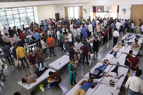 નરેશ પટેલનાં જન્મ દિવસે રક્તદાન કેમ્પ; 1700 બોટલ એકત્ર થઇ નરેશ પટેલનાં જન્મ દિવસે રક્તદાન કેમ્પ; 1700 બોટલ એકત્ર થઇ