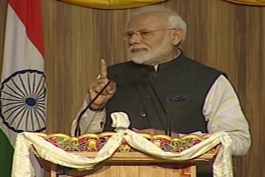 રૉયલ યુનિવર્સિટીમાં PM મોદીએ કહ્યુ- એક દિવસ ભૂતાનના વૈજ્ઞાનિક પણ ઉપગ્રહ બનાવશે રૉયલ યુનિવર્સિટીમાં PM મોદીએ કહ્યુ- એક દિવસ ભૂતાનના વૈજ્ઞાનિક પણ ઉપગ્રહ બનાવશે