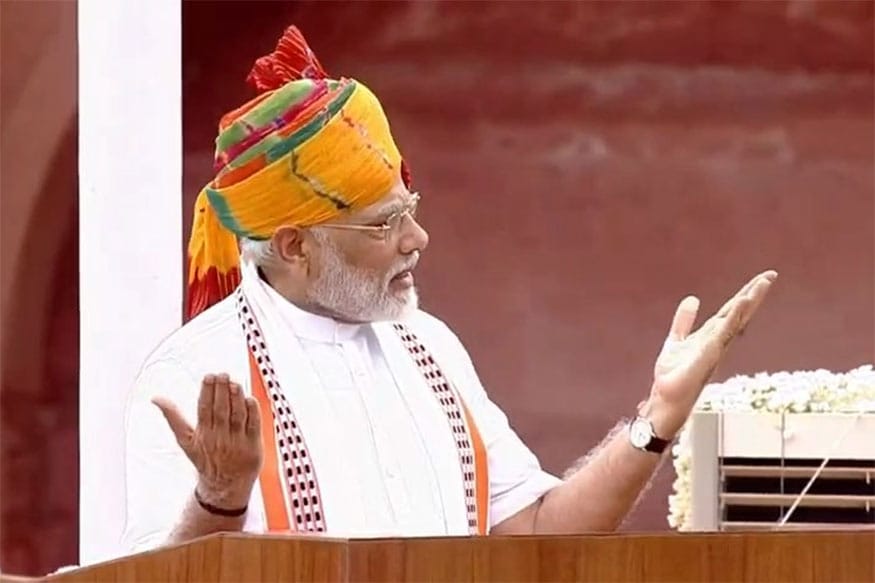 9. એક દેશ એક સંવિધાન : "આજે કોઈ પણ ગર્વથી કહી શકે છે કે એક દેશ, એક સંવિધાન. અમે સરદાર પટેલના એક ભારત, શ્રેષ્ઠ ભારતના વિચારને આગળ ધપાવી રહ્યા છીએ. GSTથી અમે એક દેશ, એક ટેક્સનું સપનું પૂરું કર્યું, ઉર્જા ક્ષેત્રમાં એક દેશ, એક ગ્રીડને આગળ ધપાવ્યાં છે." 9. એક દેશ એક સંવિધાન : "આજે કોઈ પણ ગર્વથી કહી શકે છે કે એક દેશ, એક સંવિધાન. અમે સરદાર પટેલના એક ભારત, શ્રેષ્ઠ ભારતના વિચારને આગળ ધપાવી રહ્યા છીએ. GSTથી અમે એક દેશ, એક ટેક્સનું સપનું પૂરું કર્યું, ઉર્જા ક્ષેત્રમાં એક દેશ, એક ગ્રીડને આગળ ધપાવ્યાં છે."