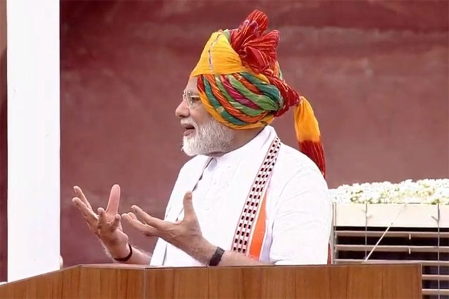 16. દેશનો મિજાજ બદલાયો : "લોકોનો મિજાજ બદલાયો છે. પહેલા જે લોકો બસ સ્ટોપની માંગણી કરતા હતા તેઓ હવે પૂછી છે કે સાહેબ, હવે એરપોર્ટ ક્યારે બનશે. પહેલા ગામમાં પાકા રસ્તાની માંગણી થતી હતી, આજે લોકો પૂછે છે કે ચાર લેનનો માર્ગ બનશે કે સિક્સ લેનનો." 16. દેશનો મિજાજ બદલાયો : "લોકોનો મિજાજ બદલાયો છે. પહેલા જે લોકો બસ સ્ટોપની માંગણી કરતા હતા તેઓ હવે પૂછી છે કે સાહેબ, હવે એરપોર્ટ ક્યારે બનશે. પહેલા ગામમાં પાકા રસ્તાની માંગણી થતી હતી, આજે લોકો પૂછે છે કે ચાર લેનનો માર્ગ બનશે કે સિક્સ લેનનો."