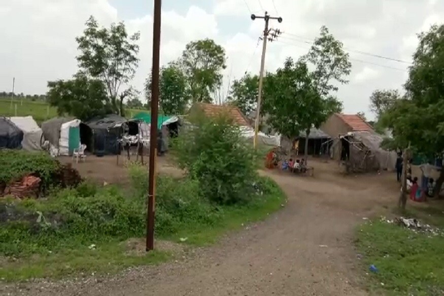 મળતી માહિતી પ્રમાણે મોરબીના હળમતીયા ગામમાં છ વર્ષનો સુરેશ પ્રતાપભાઇ વાંઝા અને છ વર્ષનો રવી તુતાભાઇ વાંઝા નામના બે પિતરાઇ ભાઇઓ તળાવ પાસે રમતા હતા. મળતી માહિતી પ્રમાણે મોરબીના હળમતીયા ગામમાં છ વર્ષનો સુરેશ પ્રતાપભાઇ વાંઝા અને છ વર્ષનો રવી તુતાભાઇ વાંઝા નામના બે પિતરાઇ ભાઇઓ તળાવ પાસે રમતા હતા.