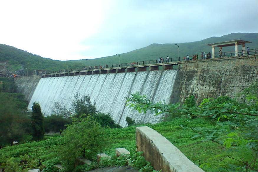 wilgdon dam of junagadh overflows rain pours mighty girnar JM News18