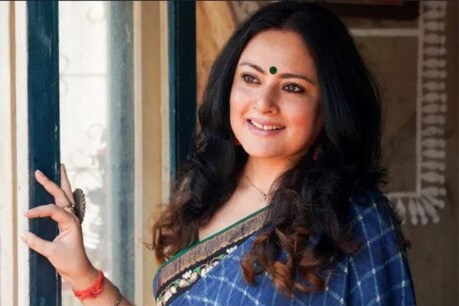 બીજેપી મહિલા નેતાનો આરોપ, 'જાધવપુર યુનિવર્સિટીમાં ટોળાએ મારા કપડાં ફાડ્યાં' બીજેપી મહિલા નેતાનો આરોપ, 'જાધવપુર યુનિવર્સિટીમાં ટોળાએ મારા કપડાં ફાડ્યાં'