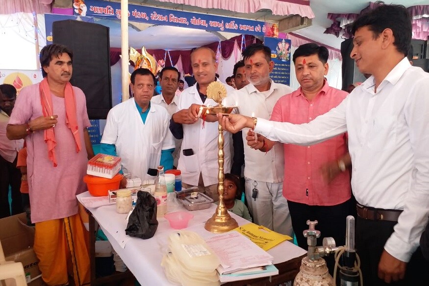 જ્યારે આ મામલે ધવલસિંહ ઝાલાને પૂછવામાં આવ્યું ત્યારે તેમણે જણાવ્યું કે "હું દર વર્ષે શ્રાવણ માસ પૂર્ણ થતાં કોઈ ધાર્મિક કામ કરતો હોવ છું. આ વર્ષે મેં મારા મત વિસ્તાર બાયડમાં બ્રહ્મભોજન અને પિતાંબરનું દાન આપી થોડું પુણ્ય કમાયું છે. જ્યારે ગણેશ સ્થાપન અને બ્લડ ડોનેશન કેમ્પ વિધાનસભાનાં કાર્યકરોએ યોજ્યો હતો. તેમાં પણ હાજરી આપવી ખૂબ જરૂરી હતી. જ્યાં સુધી વિધાનસભાની પેટાચૂંટણીની ટિકિટની વાત છે. તે પાર્ટીનો અબાધિત અધિકાર છે. પાર્ટી યોગ્ય સમયે યોગ્ય નિર્ણય કરતી હોય છે. પાર્ટી જે નિર્ણય કરશે તે માન્ય છે." જ્યારે આ મામલે ધવલસિંહ ઝાલાને પૂછવામાં આવ્યું ત્યારે તેમણે જણાવ્યું કે "હું દર વર્ષે શ્રાવણ માસ પૂર્ણ થતાં કોઈ ધાર્મિક કામ કરતો હોવ છું. આ વર્ષે મેં મારા મત વિસ્તાર બાયડમાં બ્રહ્મભોજન અને પિતાંબરનું દાન આપી થોડું પુણ્ય કમાયું છે. જ્યારે ગણેશ સ્થાપન અને બ્લડ ડોનેશન કેમ્પ વિધાનસભાનાં કાર્યકરોએ યોજ્યો હતો. તેમાં પણ હાજરી આપવી ખૂબ જરૂરી હતી. જ્યાં સુધી વિધાનસભાની પેટાચૂંટણીની ટિકિટની વાત છે. તે પાર્ટીનો અબાધિત અધિકાર છે. પાર્ટી યોગ્ય સમયે યોગ્ય નિર્ણય કરતી હોય છે. પાર્ટી જે નિર્ણય કરશે તે માન્ય છે."