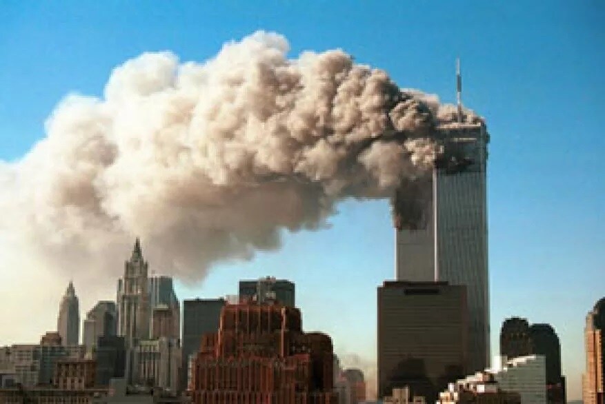 9/11 ની ઘટનામાં આશરે 3 હજાર લોકો મૃત્યુ પામ્યા હતા. તેમા 400 પોલીસ કર્મચારીઓ અને ફાયર બ્રિગેડ ટૂકડીના સુરક્ષા કર્મચારી હતા. આ હુમલામાં માર્યા ગયેલા 372 બિન-અમેરિકન લોકો હતા, જેમાં વિમાનના અપહરણકર્તા સિવાય 77 દેશોના નાગરિકો પણ સામેલ હતા. 9/11 ની ઘટનામાં આશરે 3 હજાર લોકો મૃત્યુ પામ્યા હતા. તેમા 400 પોલીસ કર્મચારીઓ અને ફાયર બ્રિગેડ ટૂકડીના સુરક્ષા કર્મચારી હતા. આ હુમલામાં માર્યા ગયેલા 372 બિન-અમેરિકન લોકો હતા, જેમાં વિમાનના અપહરણકર્તા સિવાય 77 દેશોના નાગરિકો પણ સામેલ હતા.