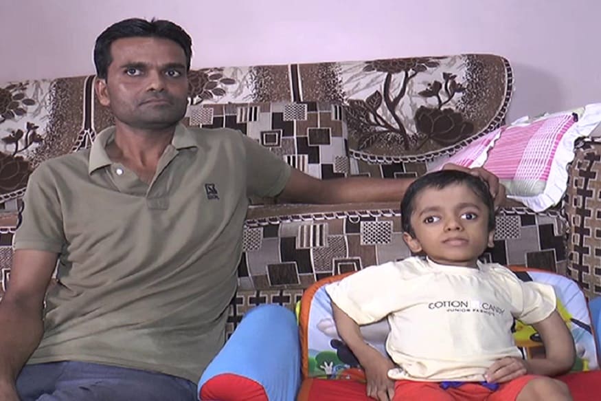 પ્રિન્સ હાડકાની ગંભીર બીમારી થી પીડાતો હોઈ છતાં માતા, પિતાનું સાહસ કે પોતાનું બાળક સામાન્ય બાળકની જેમ બેસી કે રમી ન શકે તેમ છતાં શાળામાં અભ્યાસ માટે મુક્યો અને પ્રિન્સ સુતા સુતા શાળામાં અભ્યાસ કરે છે પ્રિન્સને શિક્ષકો જ નહીં પરંતું સાથે અભ્યાસ કરનાર બાળકો પણ પ્રોત્સાહન આપે છે. પ્રિન્સ હાડકાની ગંભીર બીમારી થી પીડાતો હોઈ છતાં માતા, પિતાનું સાહસ કે પોતાનું બાળક સામાન્ય બાળકની જેમ બેસી કે રમી ન શકે તેમ છતાં શાળામાં અભ્યાસ માટે મુક્યો અને પ્રિન્સ સુતા સુતા શાળામાં અભ્યાસ કરે છે પ્રિન્સને શિક્ષકો જ નહીં પરંતું સાથે અભ્યાસ કરનાર બાળકો પણ પ્રોત્સાહન આપે છે.