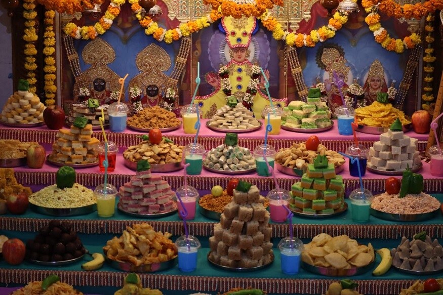 નરનારાયણદેવ તાબાના શ્રી સ્વામિનારાયણ મંદિર ન્યુ-રાણીપમાં 160થી વધુ વાનગીઓ સાથે અન્નકૂટ દર્શન યોજાયા. નરનારાયણદેવ તાબાના શ્રી સ્વામિનારાયણ મંદિર ન્યુ-રાણીપમાં 160થી વધુ વાનગીઓ સાથે અન્નકૂટ દર્શન યોજાયા.