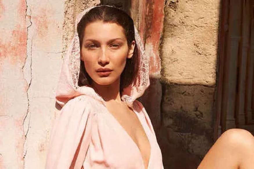 સુપર મૉડલ બેલા દહીદને (Bella Hadid) દુનિયાની સૌથી ખૂબસુરત મહિલા માનવામાં આવી છે. ગ્રીક ગણિત (Greek Mathematics)આવું માને છે. સુપર મૉડલ બેલા દહીદને (Bella Hadid) દુનિયાની સૌથી ખૂબસુરત મહિલા માનવામાં આવી છે. ગ્રીક ગણિત (Greek Mathematics)આવું માને છે.