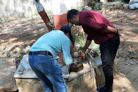 રોગચાળાની દહેશતના પગલે AMCનો સપાટો, અમદાવાદની 9 શાળા-કૉલેજ સીલ રોગચાળાની દહેશતના પગલે AMCનો સપાટો, અમદાવાદની 9 શાળા-કૉલેજ સીલ