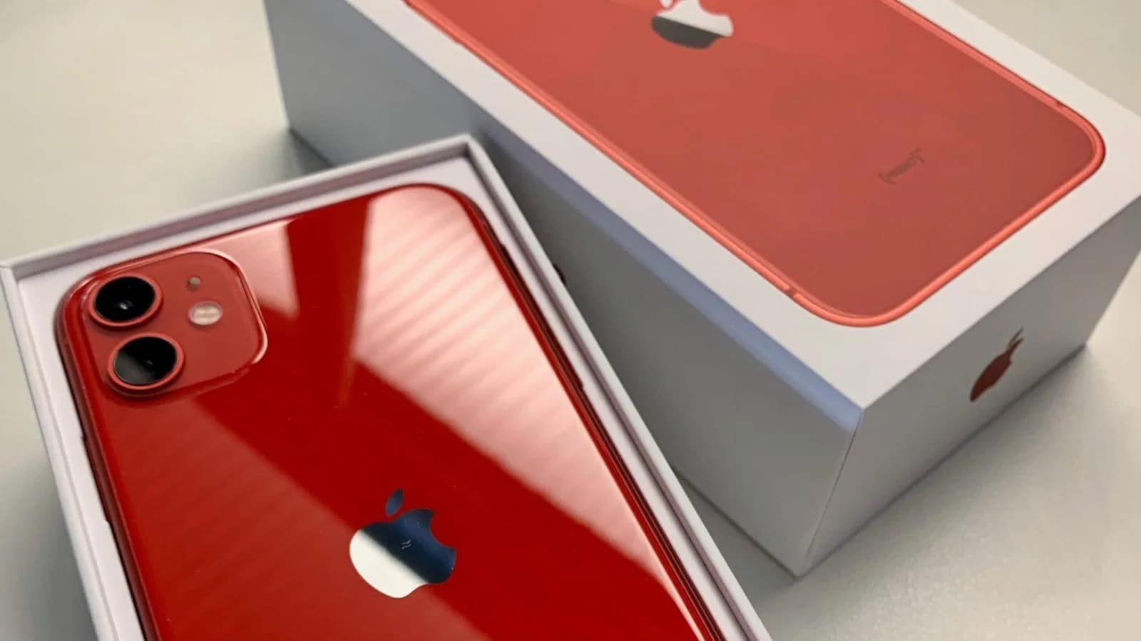 iPhone 11 (256 જીબી સુધી) - એપલના 64,900 રૂપિયાના આ ફોન પર કુલ 6,000 રૂપિયાની છૂટ આપવામાં આવી રહી છે. ગ્રાહકોને ડિસ્કાઉન્ટ મેળવવા માટે એચડીએફસી ડેબિટ / ક્રેડિટ દ્વારા ચુકવણી કરવી પડશે. iPhone 11 (256 જીબી સુધી) - એપલના 64,900 રૂપિયાના આ ફોન પર કુલ 6,000 રૂપિયાની છૂટ આપવામાં આવી રહી છે. ગ્રાહકોને ડિસ્કાઉન્ટ મેળવવા માટે એચડીએફસી ડેબિટ / ક્રેડિટ દ્વારા ચુકવણી કરવી પડશે.