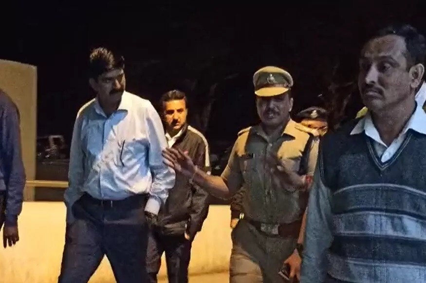 તેમણે કહ્યું કે, કોઈપણ સમાજને અન્યાય નહીં થાય, સાથે ન્યાયિક પ્રક્રિયા કરવા માટે સરકારે ખાતરી આપી છે. આગામી સમયમાં સરકાર ન્યાયિક પ્રક્રિયા અંતર્ગત સમાજની માગણી સ્વીકારવાનો પ્રયત્ન કરશે. તેમણે કહ્યું કે, કોઈપણ સમાજને અન્યાય નહીં થાય, સાથે ન્યાયિક પ્રક્રિયા કરવા માટે સરકારે ખાતરી આપી છે. આગામી સમયમાં સરકાર ન્યાયિક પ્રક્રિયા અંતર્ગત સમાજની માગણી સ્વીકારવાનો પ્રયત્ન કરશે.