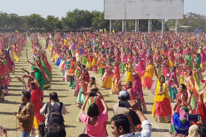 રાજમાતા કાદમ્બરીદેવી અને રાજકુમારી દ્વારા ખાસ મહિલાઓ માટે ભગિની સંસ્થા ચલાવવામાં આવે છે, જેમાં તલવાર રાસને પ્રાધાન્ય આપવામાં આવે છે. આ ઉપરાંત મહિલા શશક્તિકરણ પર પણ ધ્યાન આપવામાં આવે છે. રાજમાતા કાદમ્બરીદેવી અને રાજકુમારી દ્વારા ખાસ મહિલાઓ માટે ભગિની સંસ્થા ચલાવવામાં આવે છે, જેમાં તલવાર રાસને પ્રાધાન્ય આપવામાં આવે છે. આ ઉપરાંત મહિલા શશક્તિકરણ પર પણ ધ્યાન આપવામાં આવે છે.