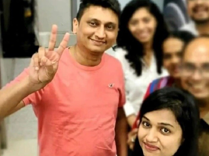 આ અંગે સ્થાનિક પોલીસે જણાવ્યું હતું કે, યુવતીનાં મોતને અકસ્માતમાં ખપાવી દેવાનું ષડ્યંત્ર રચાયું છે. કેનેડા પોલીસે તેના 36 વર્ષીય પૂર્વ પતિ રાકેશ પટેલને વૉન્ટેડ જાહેર કરતી પોસ્ટ સોશિયલ મીડિયામાં શેર કરી હતી. બીજી બાજુ યુવતીનાં કાકા રાકેશ પટેલે તેના જેઠ સુનિલ પટેલે મારી નાંખવાની ધમકી આપી હોવાનો આરોપ લગાવ્યો હતો. આ અંગે સ્થાનિક પોલીસે જણાવ્યું હતું કે, યુવતીનાં મોતને અકસ્માતમાં ખપાવી દેવાનું ષડ્યંત્ર રચાયું છે. કેનેડા પોલીસે તેના 36 વર્ષીય પૂર્વ પતિ રાકેશ પટેલને વૉન્ટેડ જાહેર કરતી પોસ્ટ સોશિયલ મીડિયામાં શેર કરી હતી. બીજી બાજુ યુવતીનાં કાકા રાકેશ પટેલે તેના જેઠ સુનિલ પટેલે મારી નાંખવાની ધમકી આપી હોવાનો આરોપ લગાવ્યો હતો.