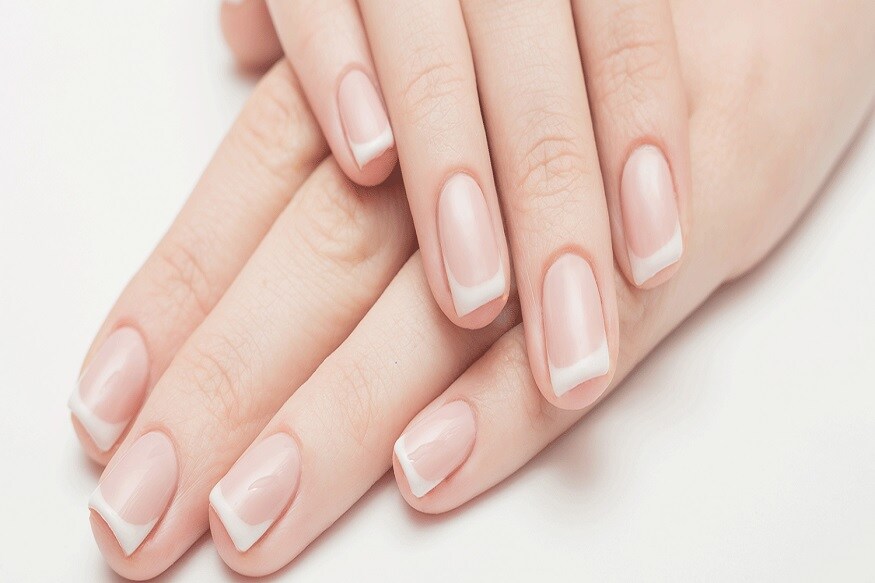 નખ (Nail) :જે મહિલાઓના નખ પતલા અને લાંબા હોય છે. તેવી મહિલાઓમાં દ્રઢ માનસિક ક્ષમતાનો અભાવ હોય છે. આ મહિલાઓ વિચારોથી નબળી હોય છે. નખ (Nail) :જે મહિલાઓના નખ પતલા અને લાંબા હોય છે. તેવી મહિલાઓમાં દ્રઢ માનસિક ક્ષમતાનો અભાવ હોય છે. આ મહિલાઓ વિચારોથી નબળી હોય છે.